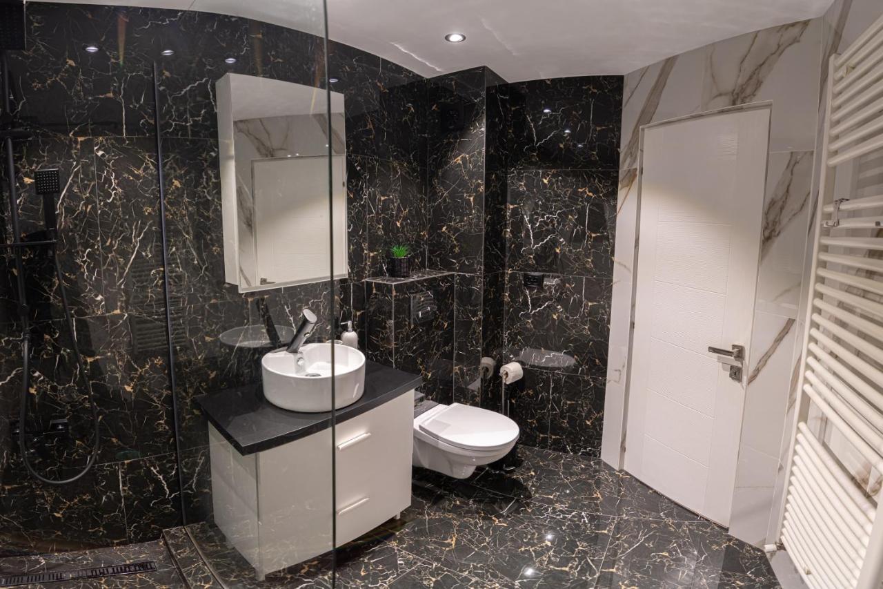 Apartament Floresti 아파트 외부 사진